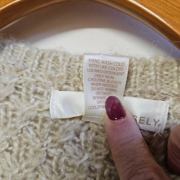 Kaisely Cream Knit Wool Blend Sweater Size L Pull Over Romantic Feminine Staple - Picture 5 of 8